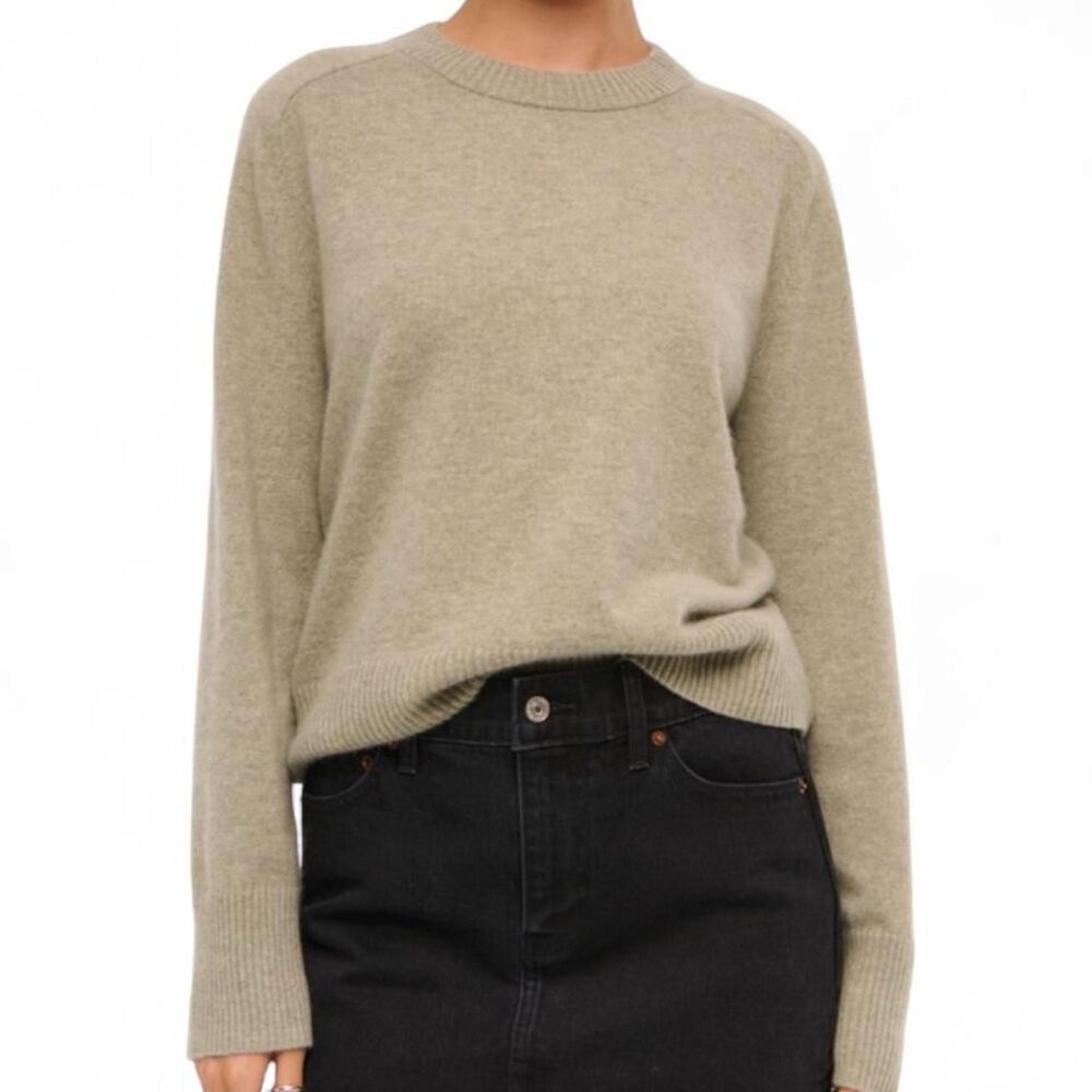 Abercrombie & Fitch Mid Rise Denim Mini Skirt - Washed Black - Size 26 / 2